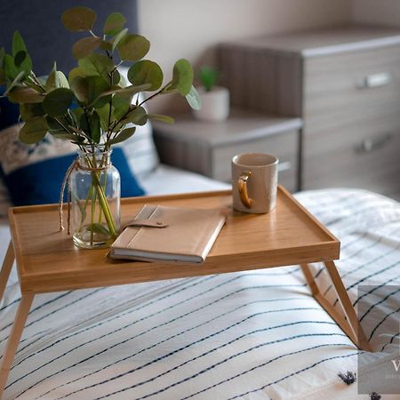 Appartement 1 Bed House , Free Wifi,Free Parking,Leasure,Business à Swansea Extérieur photo