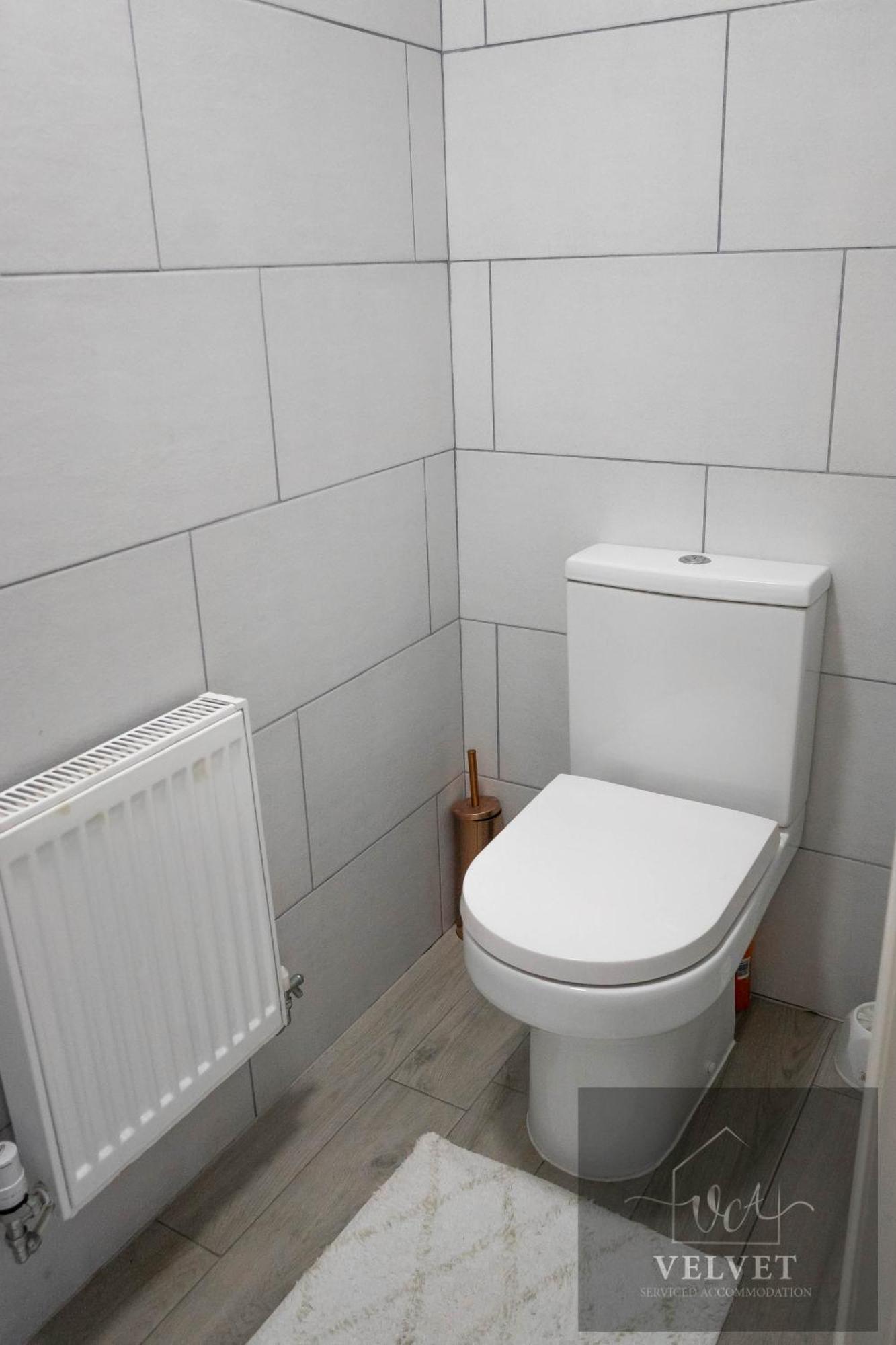 Appartement 1 Bed House , Free Wifi,Free Parking,Leasure,Business à Swansea Extérieur photo